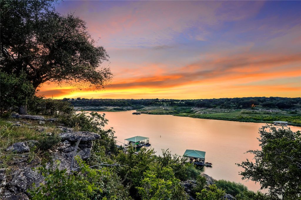 25108 Colorado Canyon DR, Marble Falls, TX 78654