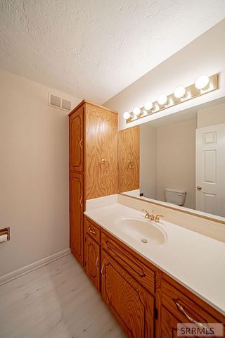 2305 Henryanna Avenue, Idaho Falls, ID 83404