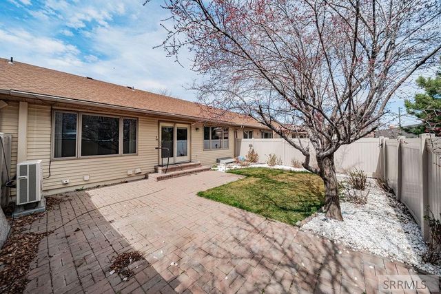 2305 Henryanna Avenue, Idaho Falls, ID 83404