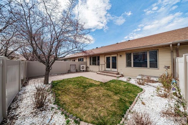 2305 Henryanna Avenue, Idaho Falls, ID 83404