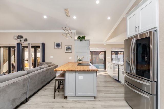 6484 NW 55th Manor, Coral Springs, FL 33067