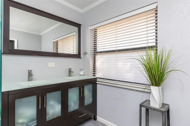 6484 NW 55th Manor, Coral Springs, FL 33067