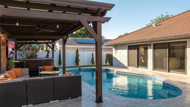 6484 NW 55th Manor, Coral Springs, FL 33067