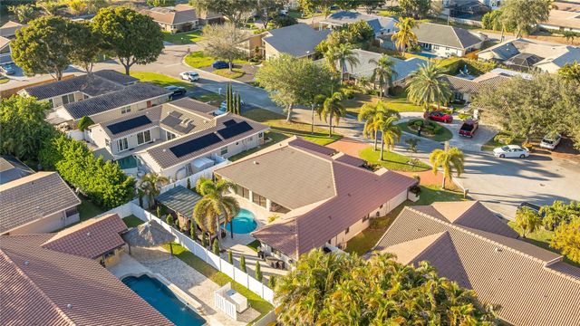 6484 NW 55th Manor, Coral Springs, FL 33067