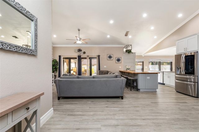 6484 NW 55th Manor, Coral Springs, FL 33067