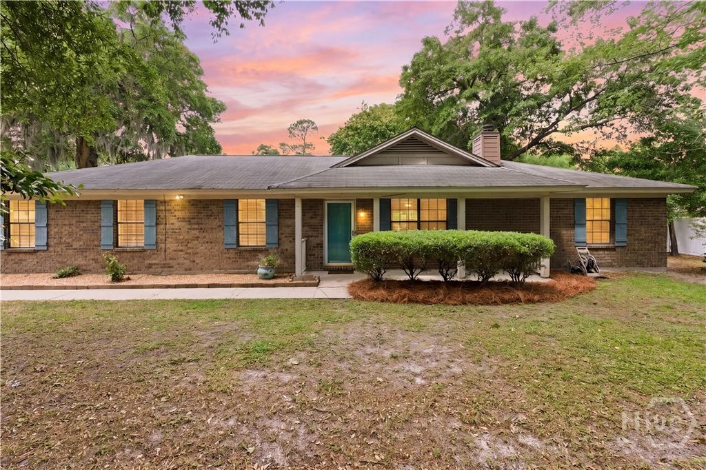 Image 1 of property listing at 201 Blue Heron Drive, Savannah, GA 31410