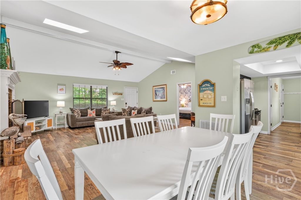 Image 10 of property listing at 201 Blue Heron Drive, Savannah, GA 31410