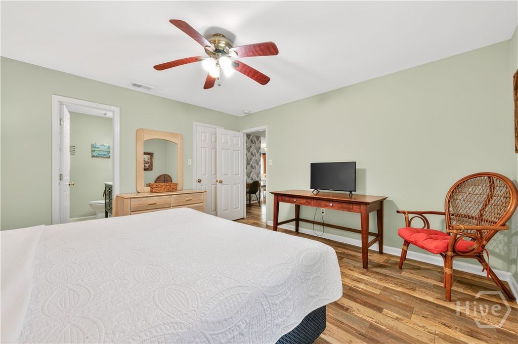 Image 15 of property listing at 201 Blue Heron Drive, Savannah, GA 31410