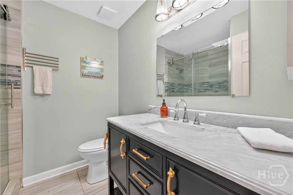 Image 17 of property listing at 201 Blue Heron Drive, Savannah, GA 31410