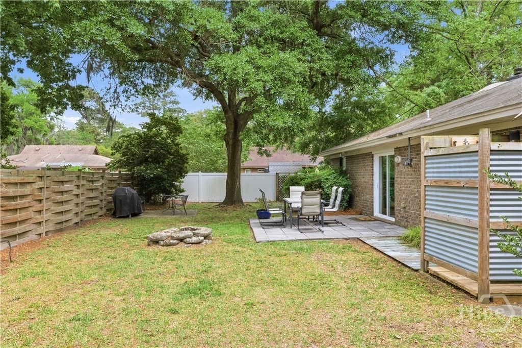 Image 25 of property listing at 201 Blue Heron Drive, Savannah, GA 31410