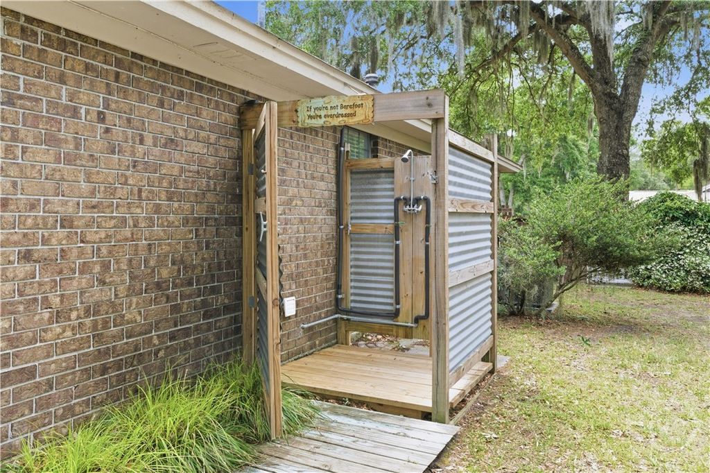 Image 26 of property listing at 201 Blue Heron Drive, Savannah, GA 31410