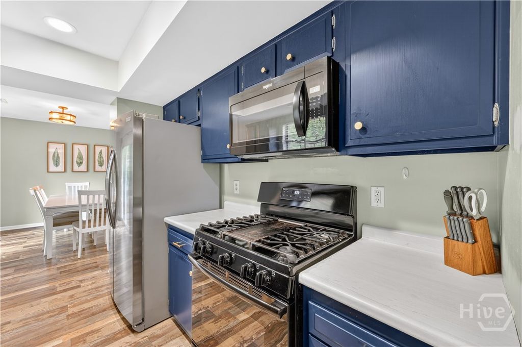 Image 7 of property listing at 201 Blue Heron Drive, Savannah, GA 31410