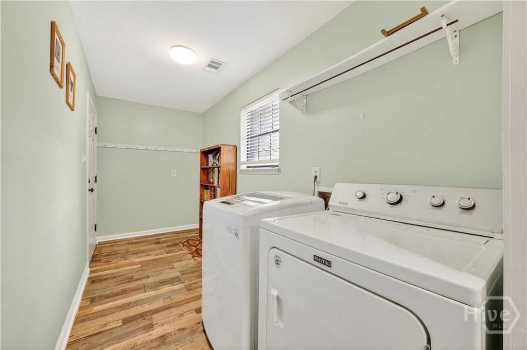 Image 9 of property listing at 201 Blue Heron Drive, Savannah, GA 31410