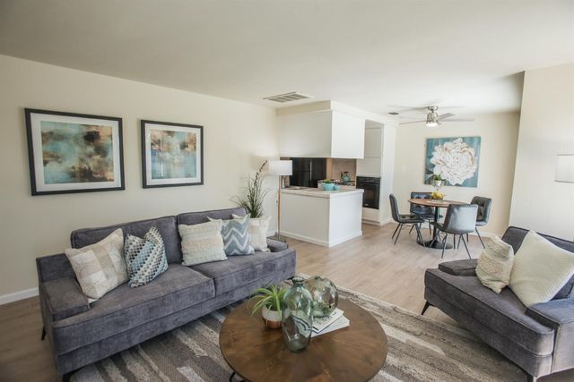 6282 Denslow Way, Sacramento, CA 95823