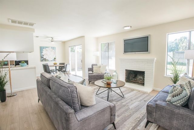 6282 Denslow Way, Sacramento, CA 95823