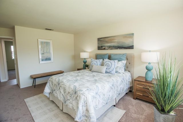 6282 Denslow Way, Sacramento, CA 95823