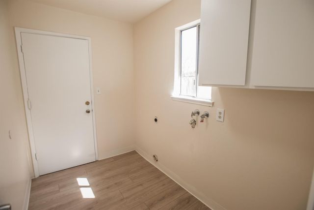 6282 Denslow Way, Sacramento, CA 95823