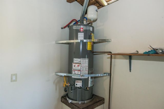 6282 Denslow Way, Sacramento, CA 95823