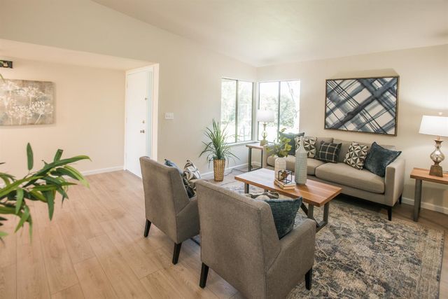 6282 Denslow Way, Sacramento, CA 95823