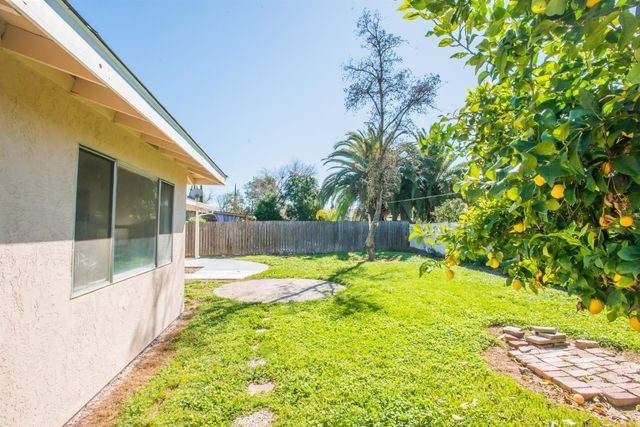 6282 Denslow Way, Sacramento, CA 95823