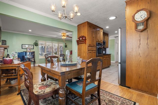 2241 Rochelle Ave, Turlock, CA 95382