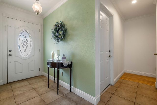 2241 Rochelle Ave, Turlock, CA 95382