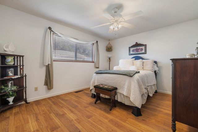 2241 Rochelle Ave, Turlock, CA 95382