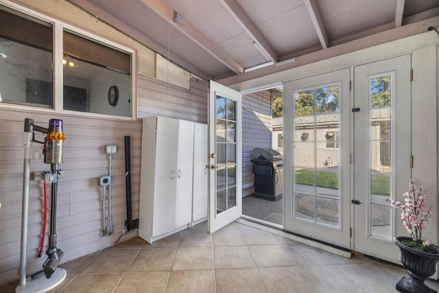 2241 Rochelle Ave, Turlock, CA 95382