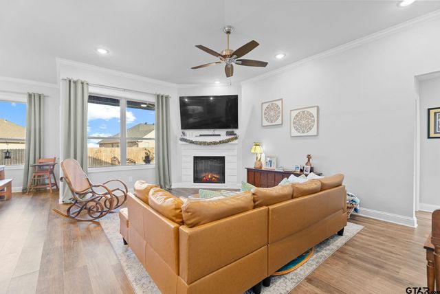 122 Kingston Crossing Lane, Bullard, TX 75757