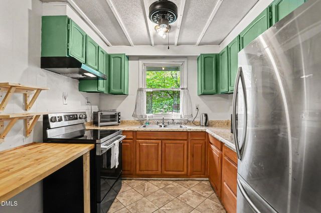 7201 Bentley Circle, Raleigh, NC 27616