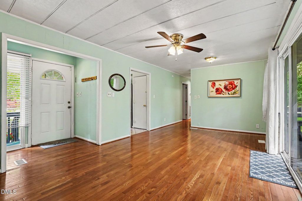 7201 Bentley Circle, Raleigh, NC 27616