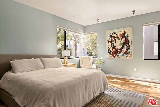 1200 N Sweetzer Avenue 1, West Hollywood, CA 90069