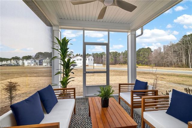 MM Poppy, Suffolk, VA 23434