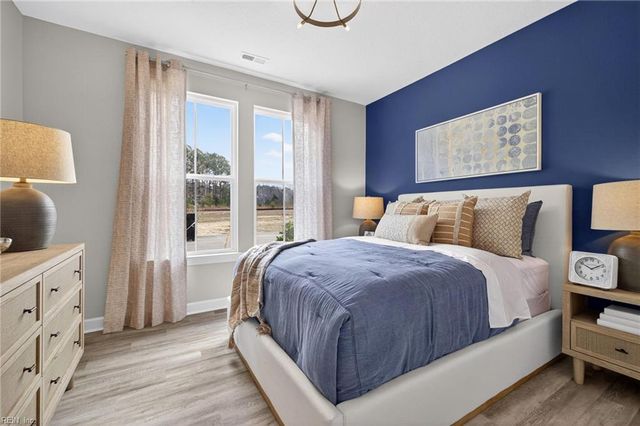 MM Poppy, Suffolk, VA 23434