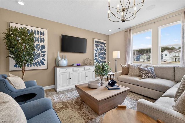 MM Poppy, Suffolk, VA 23434