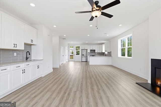 208 Mission Way, Atlanta, GA 30315