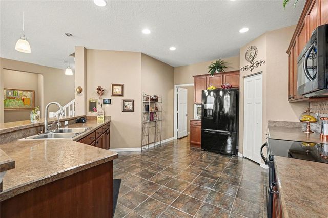 7620 TANGLE RUSH DRIVE, Gibsonton, FL 33534