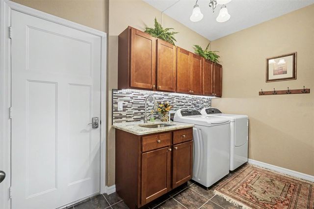 7620 TANGLE RUSH DRIVE, Gibsonton, FL 33534