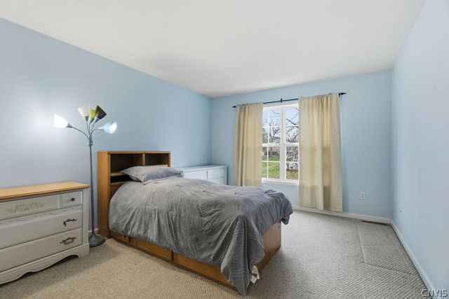 132 Casterbridge Lane, Lysander, NY 13027