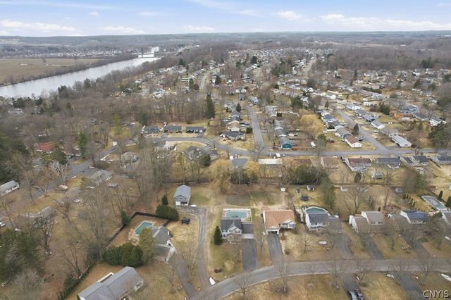 132 Casterbridge Lane, Lysander, NY 13027