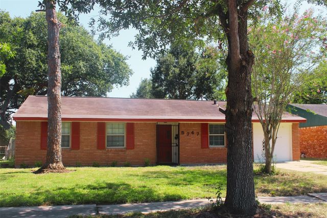 5747 Greencraig Drive, Houston, TX 77035
