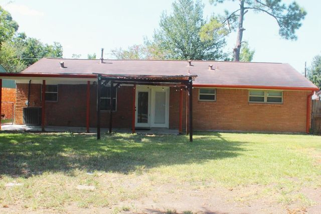 5747 Greencraig Drive, Houston, TX 77035