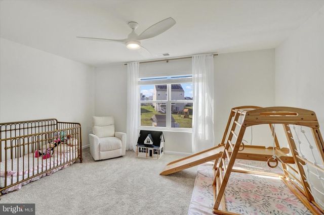 245 HOLLYHOCK DR, Manchester, PA 17345