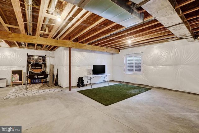 245 HOLLYHOCK DR, Manchester, PA 17345