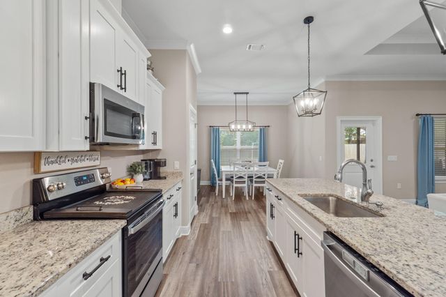 9073 E River Drive, Navarre, FL 32566
