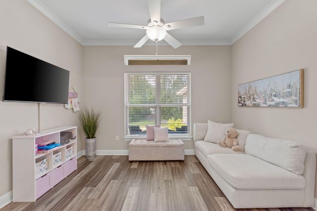 9073 E River Drive, Navarre, FL 32566