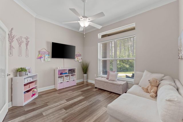 9073 E River Drive, Navarre, FL 32566