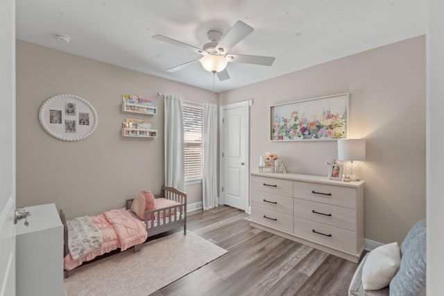 9073 E River Drive, Navarre, FL 32566