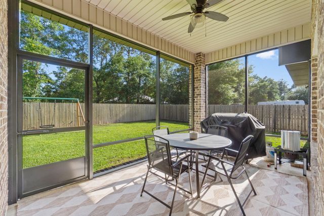 9073 E River Drive, Navarre, FL 32566