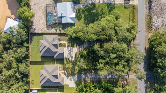 9073 E River Drive, Navarre, FL 32566